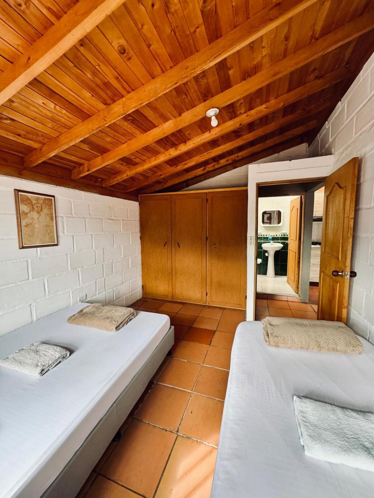 Next To The Airport - Cute Home Rionegro Buitenkant foto